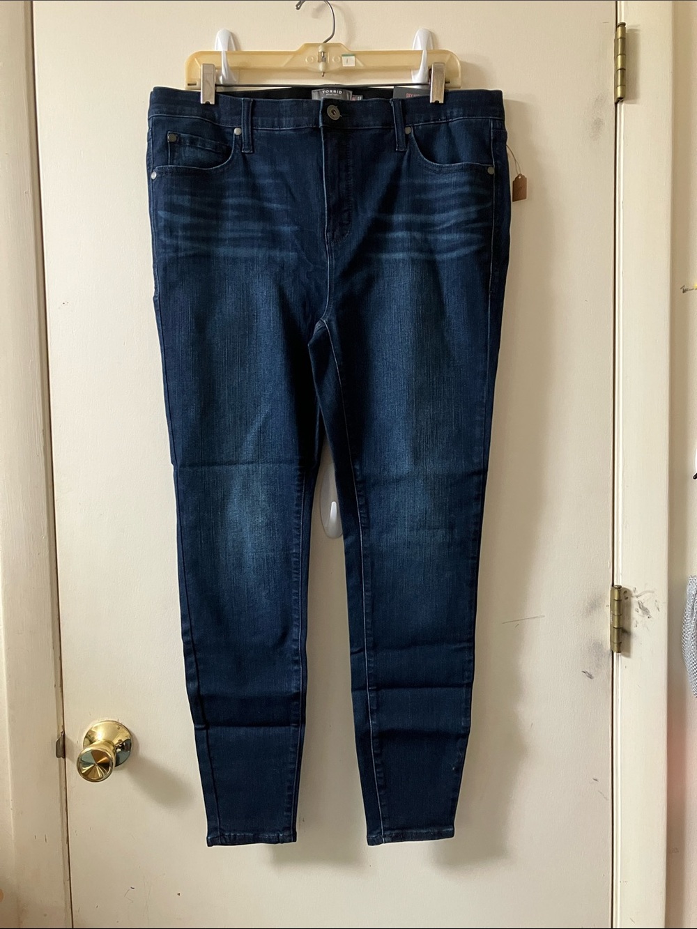 torrid Size 14R Sky High Skinny Jeans Premium Stretch Dark Wash NWT